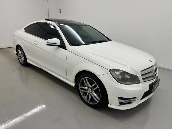 MERCEDES-BENZ C 180 1.6 CGI COUPE 16V TURBO GASOLINA 2P AUTOMÁTICO MERCEDES-BENZ C 180 1.6 CGI COUPE 16V TURBO GASOLINA 2P AUTOMÁTICO